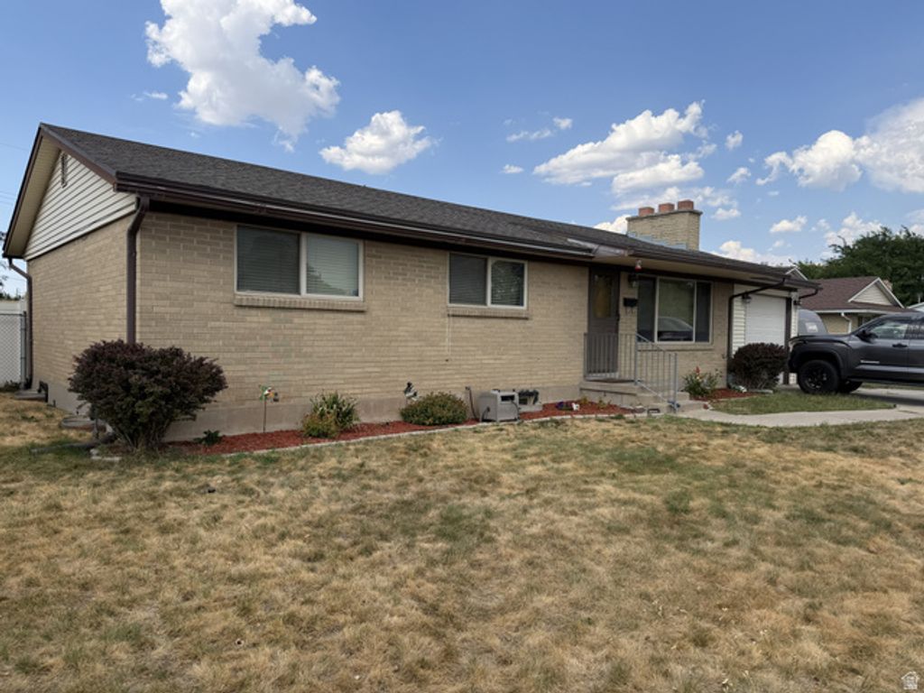4270 W PASKAY DR, West Valley City, UT 84120