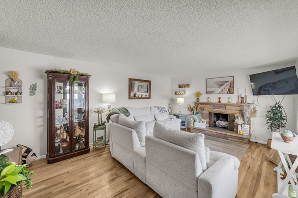 4270 W PASKAY DR, West Valley City, UT 84120 — photo 4