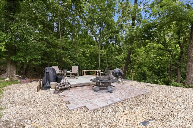 8490 Spruce Drive, Rogers, AR 72756