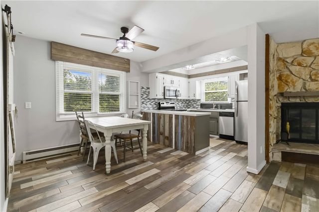 8490 Spruce Drive, Rogers, AR 72756