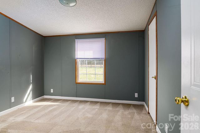 876 Mr Henry Road, Mocksville, NC 27028