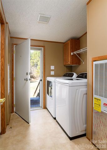 876 Mr Henry Road, Mocksville, NC 27028