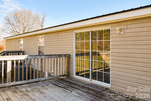 876 Mr Henry Road, Mocksville, NC 27028