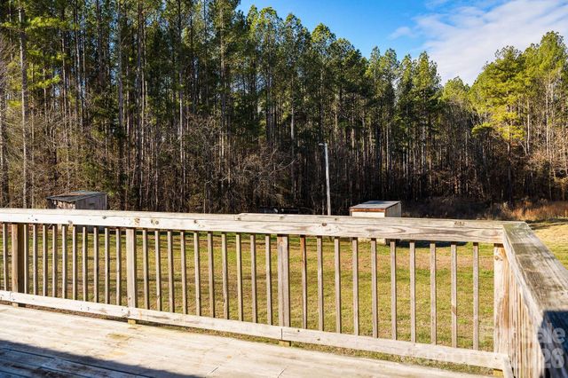 876 Mr Henry Road, Mocksville, NC 27028