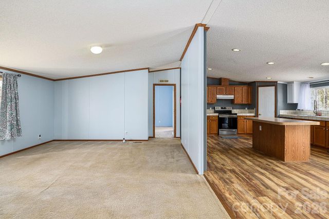 876 Mr Henry Road, Mocksville, NC 27028