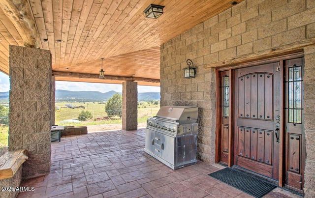 137 E HILLTOP Drive, Young, AZ 85554