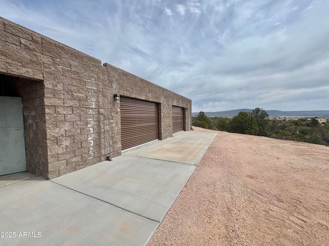 137 E HILLTOP Drive, Young, AZ 85554