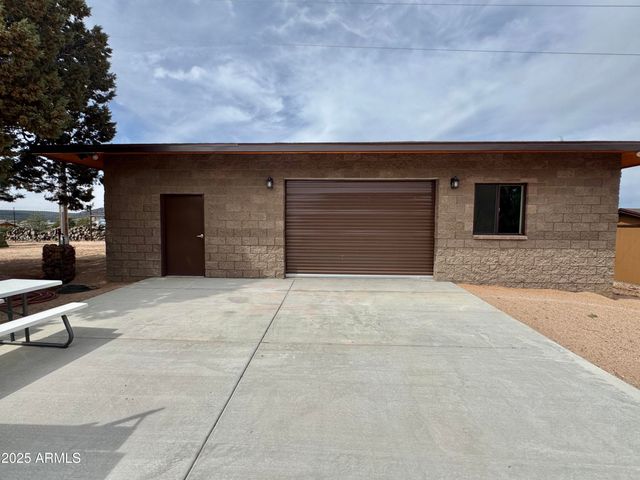 137 E HILLTOP Drive, Young, AZ 85554