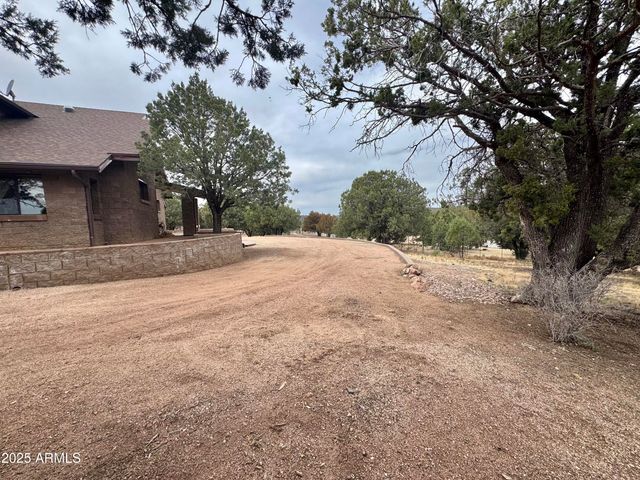 137 E HILLTOP Drive, Young, AZ 85554