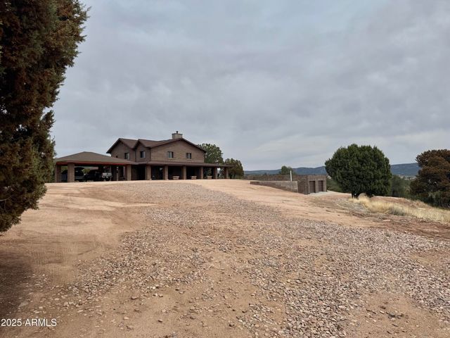 137 E HILLTOP Drive, Young, AZ 85554