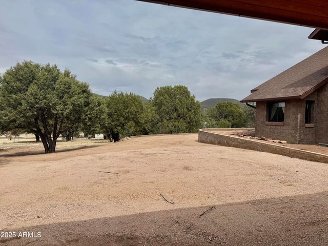 137 E HILLTOP Drive, Young, AZ 85554