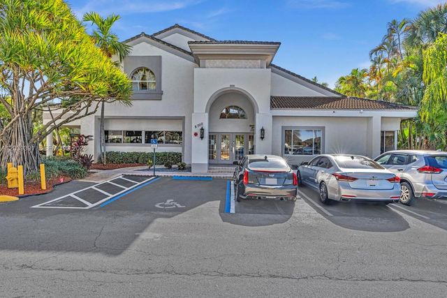 5740 Rock Island Road 299, Tamarac, FL 33319