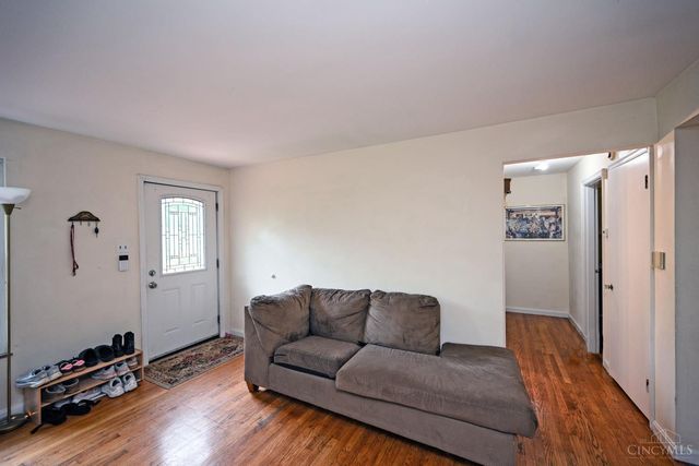 2881 Marshall Avenue, Cincinnati, OH 45225