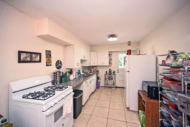 2881 Marshall Avenue, Cincinnati, OH 45225