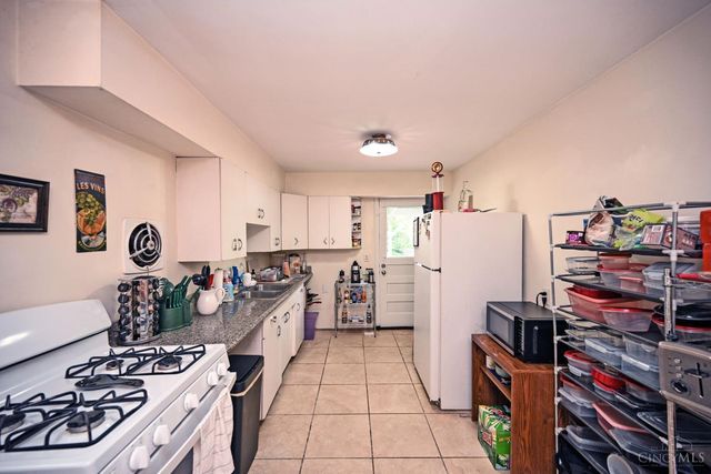 2881 Marshall Avenue, Cincinnati, OH 45225