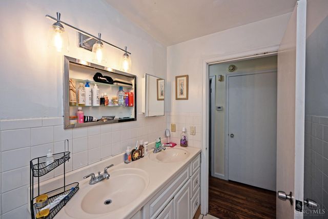 2881 Marshall Avenue, Cincinnati, OH 45225