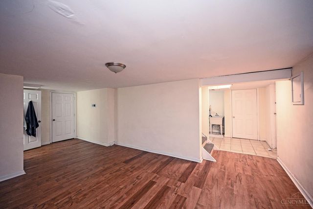 2881 Marshall Avenue, Cincinnati, OH 45225