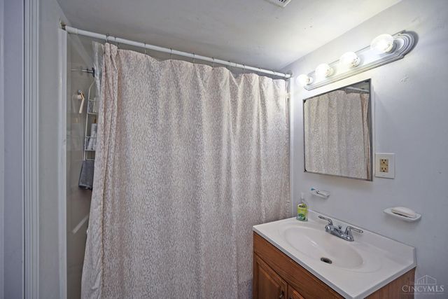 2881 Marshall Avenue, Cincinnati, OH 45225
