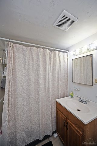 2881 Marshall Avenue, Cincinnati, OH 45225