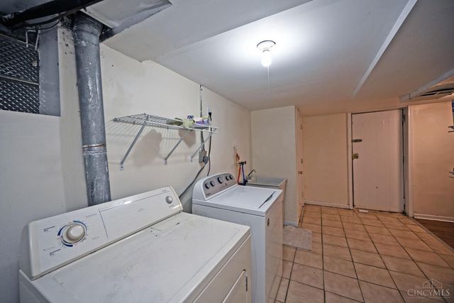 2881 Marshall Avenue, Cincinnati, OH 45225