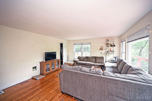 2881 Marshall Avenue, Cincinnati, OH 45225