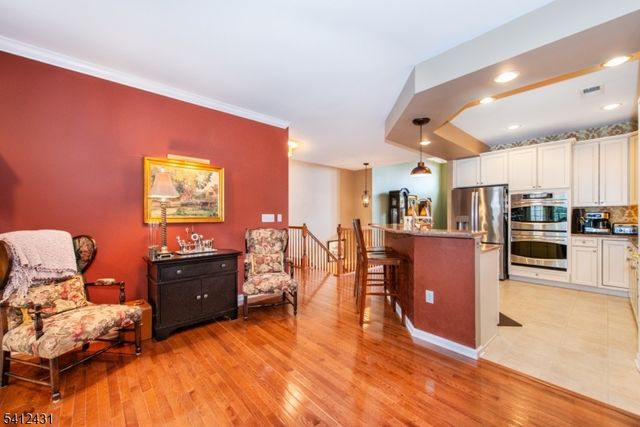 7 Graphite Dr, Woodland Park, NJ 07424