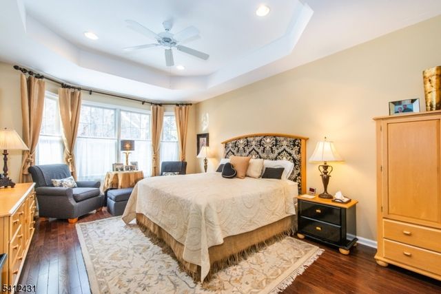 7 Graphite Dr, Woodland Park, NJ 07424