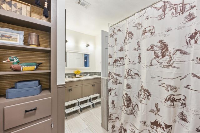 5808 Marilyn DR, Austin, TX 78757