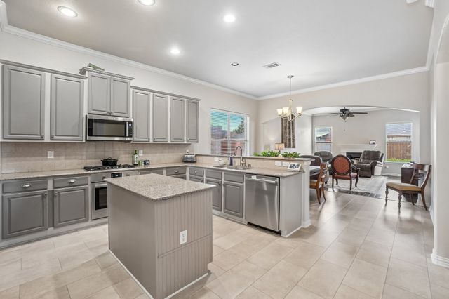 5320 Brazoria Drive, Grand Prairie, TX 75052