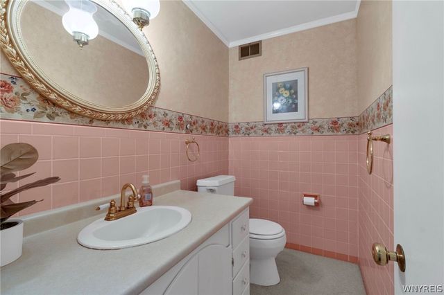 3021 Walbridge Drive, Hamburg, NY 14075
