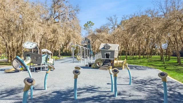 150 EDGEWATER CIRCLE, Sanford, FL 32773