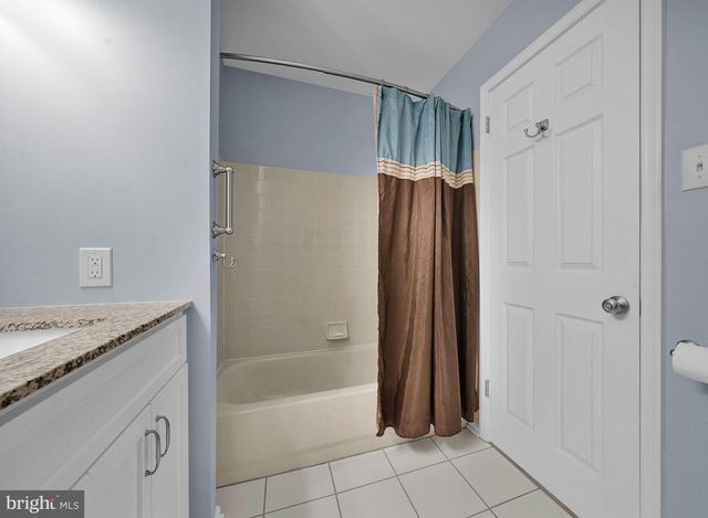 4582 LOUISE SAINT CLAIRE DR, Doylestown, PA 18902