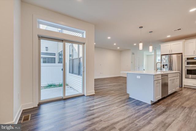 5 E HARTWICK DR, Skillman, NJ 08558