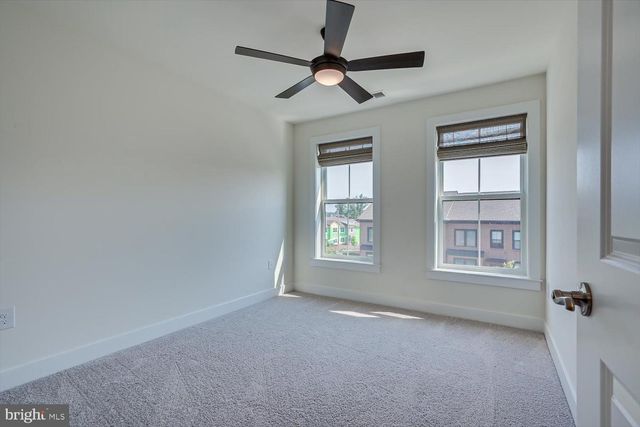 5 E HARTWICK DR, Skillman, NJ 08558