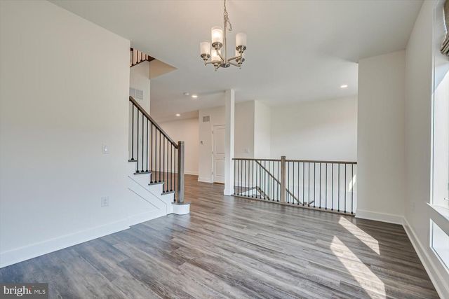 5 E HARTWICK DR, Skillman, NJ 08558