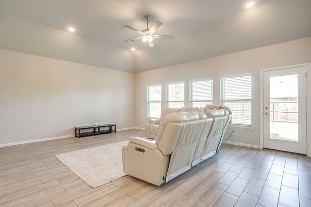 8924 Lantana Meadow Drive, Fort Worth, TX 76131