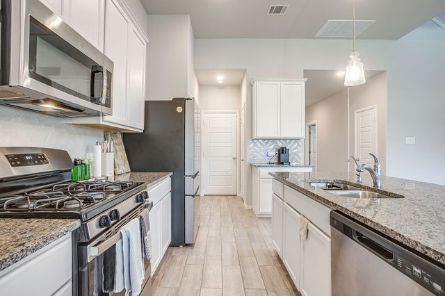 8924 Lantana Meadow Drive, Fort Worth, TX 76131