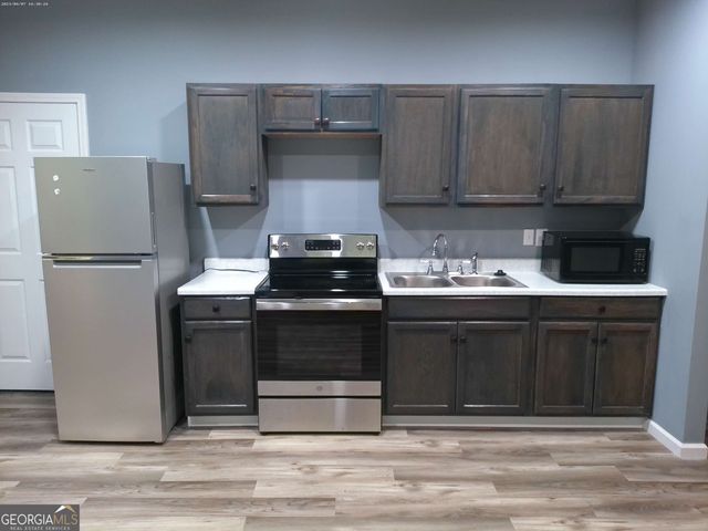 1471 Cliff View Terrace B, Conyers, GA 30012