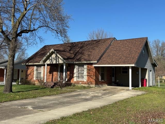 908 Davis Boulevard, Sikeston, MO 63801