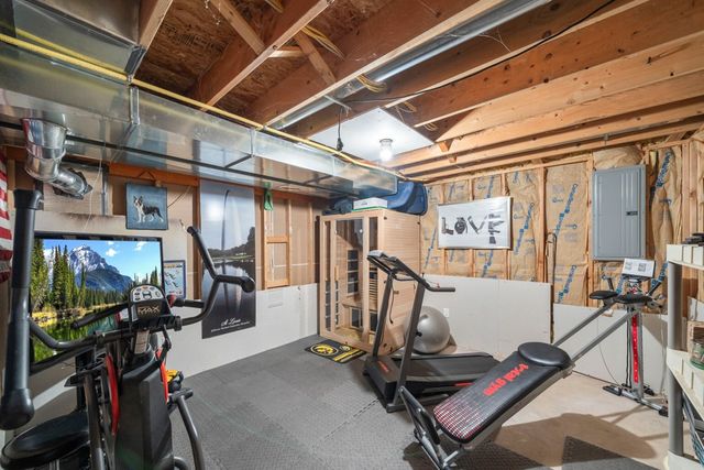 1213 Michael Street SE, Bondurant, IA 50035