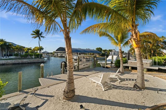 2391 Oleander ST, St. James City, FL 33956