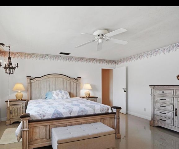 4490 NW 43rd Street, Lauderdale Lakes, FL 33319