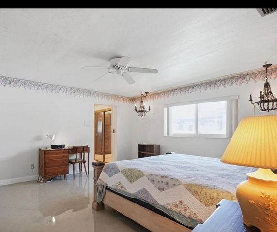 4490 NW 43rd Street, Lauderdale Lakes, FL 33319