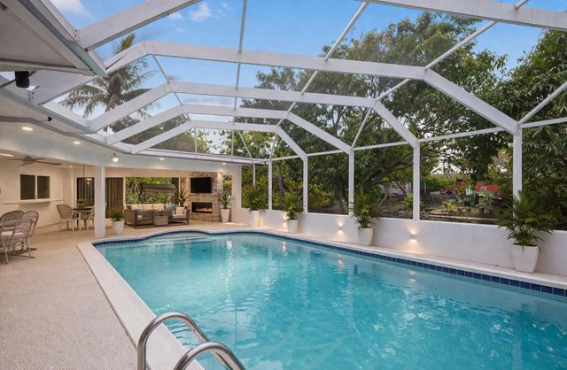 4490 NW 43rd Street, Lauderdale Lakes, FL 33319
