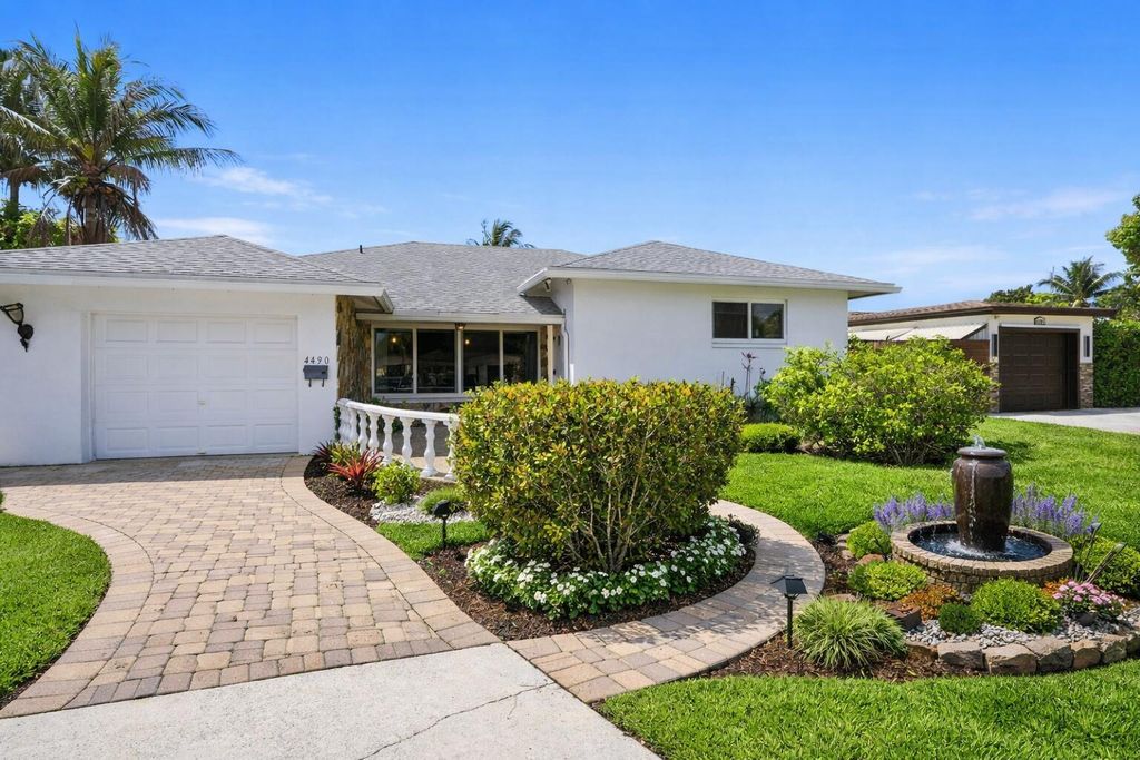 4490 NW 43rd Street, Lauderdale Lakes, FL 33319