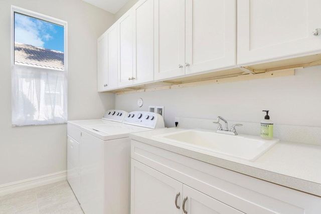 510 Carrara Court, Jupiter, FL 33478