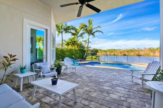 510 Carrara Court, Jupiter, FL 33478