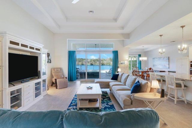 510 Carrara Court, Jupiter, FL 33478