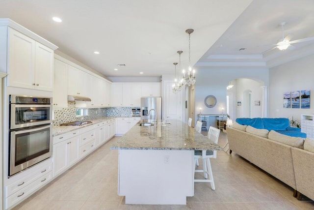 510 Carrara Court, Jupiter, FL 33478