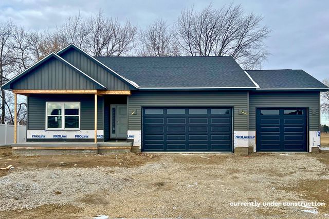 1210 Eagle's Crest Drive, Davenport, IA 52804